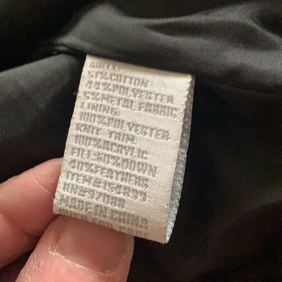 DELIA’S COAT - Picture 6 of 6